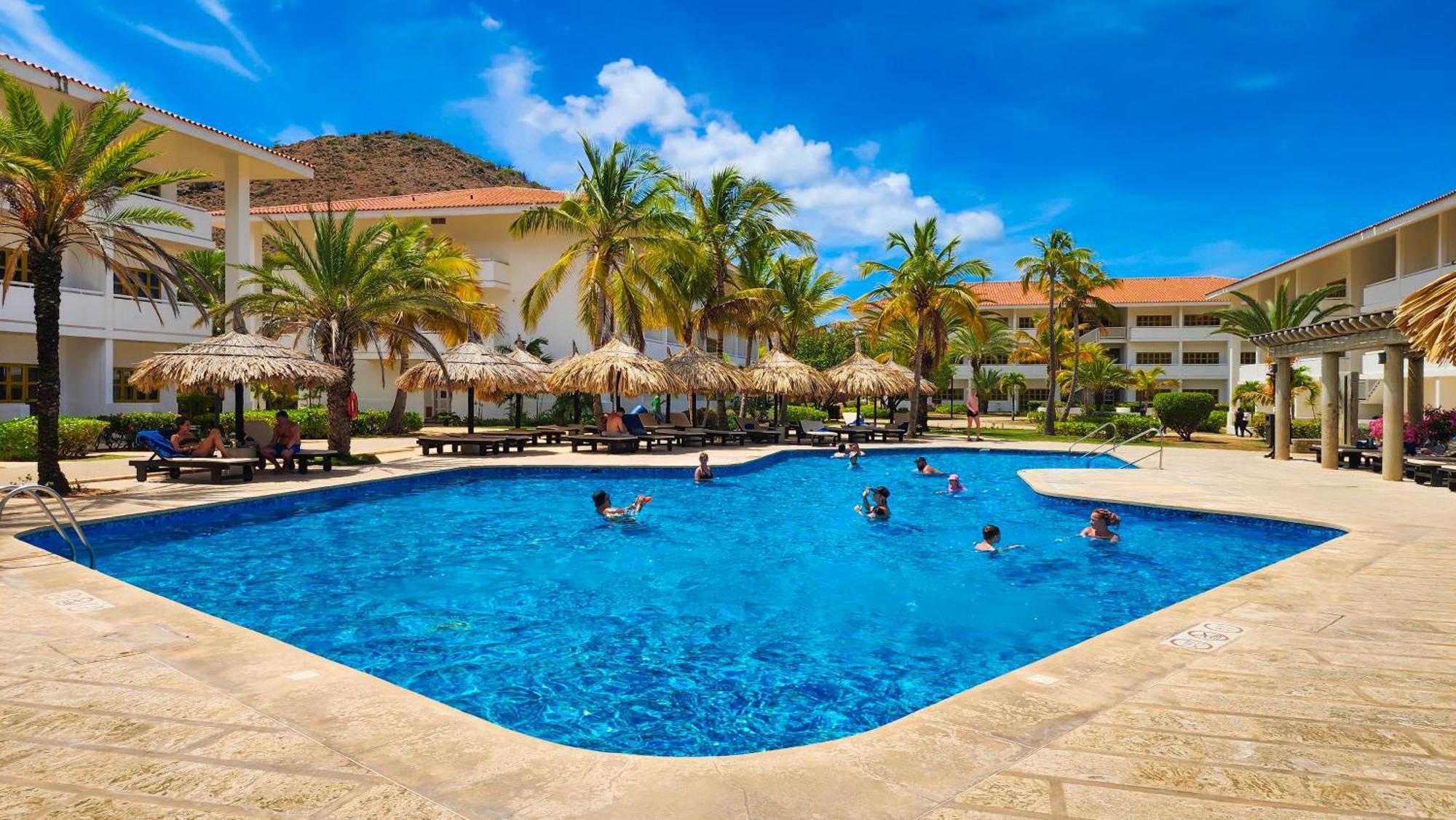 Sunsol Ecoland Hotel Pedro Gonzalez Екстериор снимка